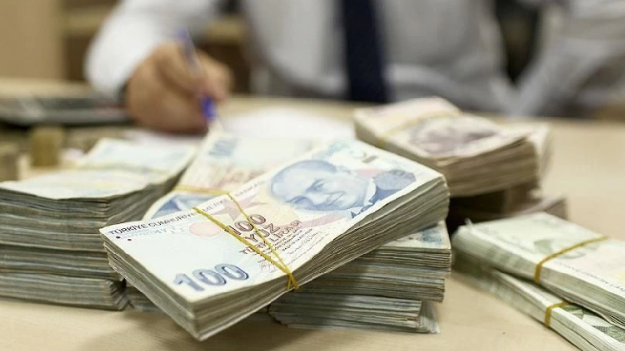 Milyonlarca kişiyi ilgilendiriyor! Emekli bayram ikramiyesi ne kadar olacak