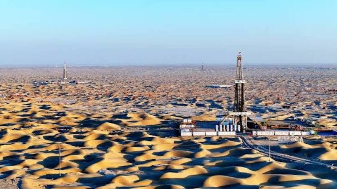 Foto - "Milyonlarca ton petrol ve doğalgaz var" deniliyor! Yerin 8 bin metre altından fışkıran devasa rezerv tüm dünyaya ilan edildi