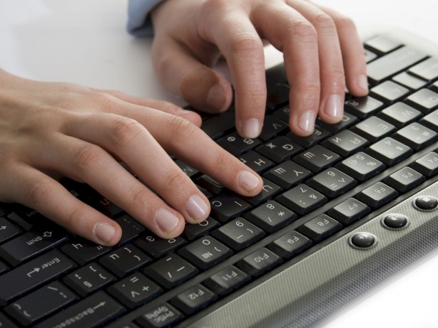 Foto - Milyonları bekleyen tehlike! Klavye ile yazmak beyni olumsuz etkiliyor