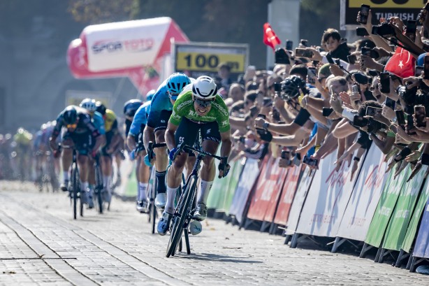 Foto - Milyonları heyecanlandıracak bisiklet kararı! Milyonlarca kişinin beklediği haber çıktı! UCI duyurdu... İşte detaylar...