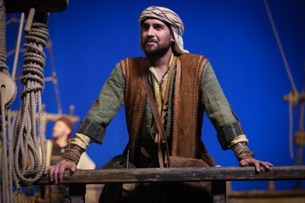 Foto - Milyonların dört gözle bekliyor! Bu detay çok konuşulur… Barbaros’un karşısına çıkmak yerine bakın ne yaptı