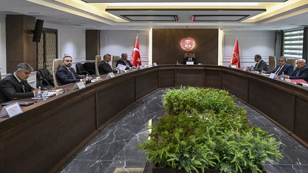 Foto - Milyonların gözü bu toplantıdaydı! Hakem Kurulu, memur zammı için ikinci defa toplandı! Çıkan rakam...