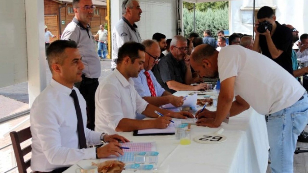 Foto - Milyonluk atlar kapış kapış satıldı! Fiyatlarını duyan şoke oldu