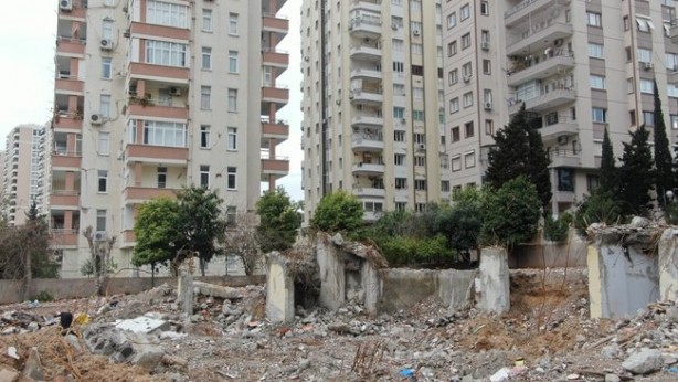 Foto - Milyonluk daireler depremde mezar oldu
