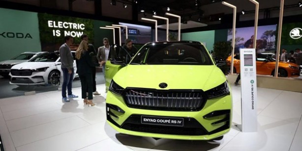 Milyonluk otomobiller görücüye çıktı: Herkes o araçlara yöneldi! İkinci el değil sıfır araçlar listede gözde