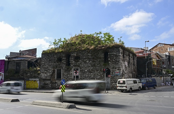 Foto - Mimar Sinan'ın satılık eseri: Ayakapı Hamamı