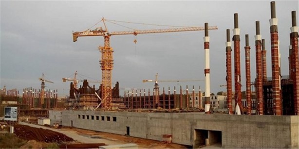 Foto - Minaresi tam 265 metre!