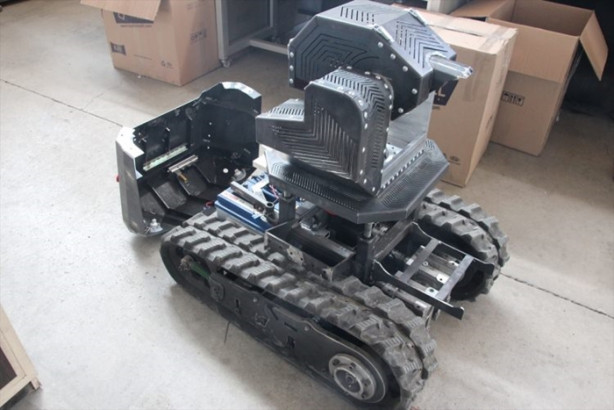 Foto - Mini tank kışla yolu gözlüyor