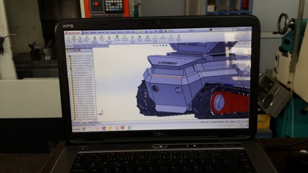 Foto - Mini tank kışla yolu gözlüyor