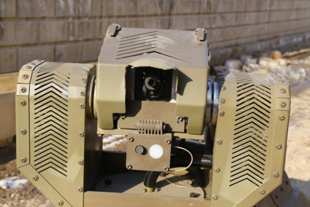 Foto - Mini tank kışla yolu gözlüyor