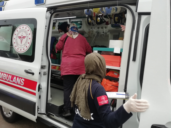 Foto - Minibüs şarampole devrildi! Çok sayıda yaralı var