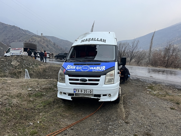 Foto - Minibüs şarampole devrildi: Çok sayıda yaralı var