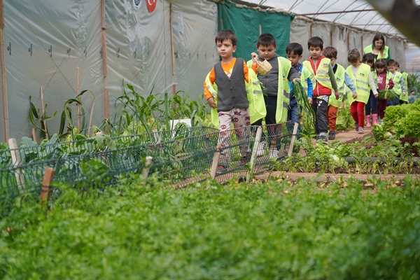 Foto - Miniklerin ürettiği ürünler depremzedelere aş oluyor