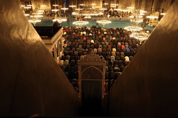 Foto - Miraç Kandili Ayasofya-i Kebir Camisi'nde dualarla idrak edildi