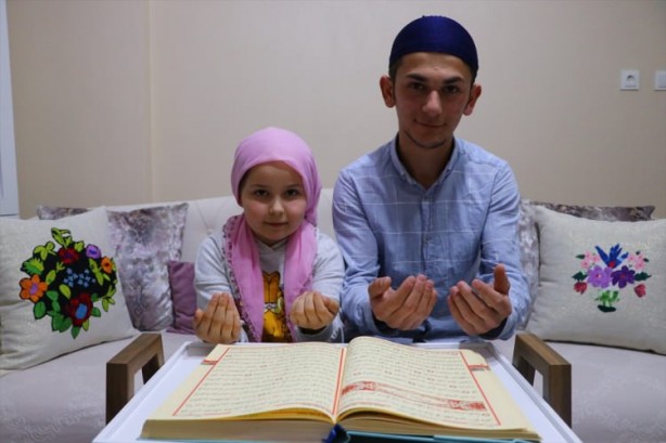 Foto - Miraç Kandili evlerde idrak edildi