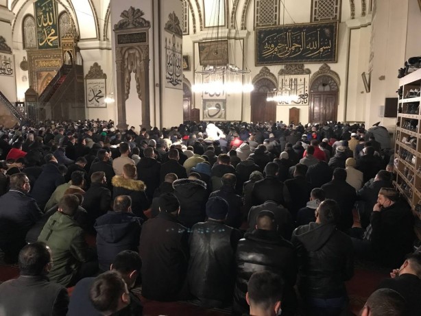 Foto - Miraç Kandili'nde camiler dolup taştı eller semaya açıldı