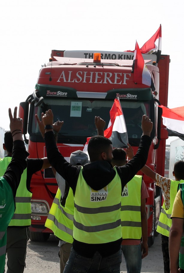 Mısır medyası duyurdu! Gazze'ye ikinci yardım konvoyu gönderildi