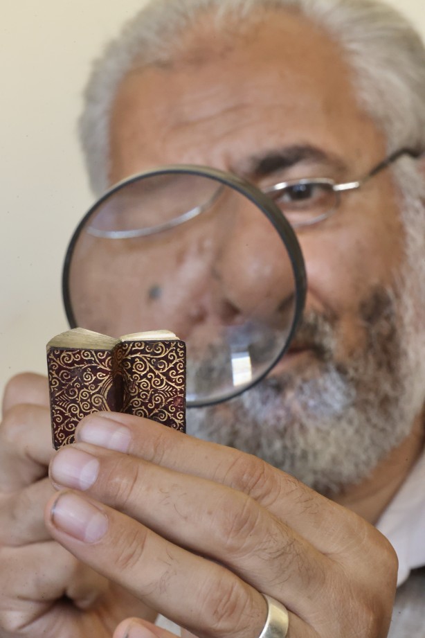 Foto - Mısır'da 150 yıllık küçük hacimli Kuran-ı Kerim nüshası