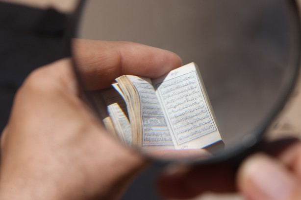 Foto - Mısır'da 150 yıllık küçük hacimli Kuran-ı Kerim nüshası