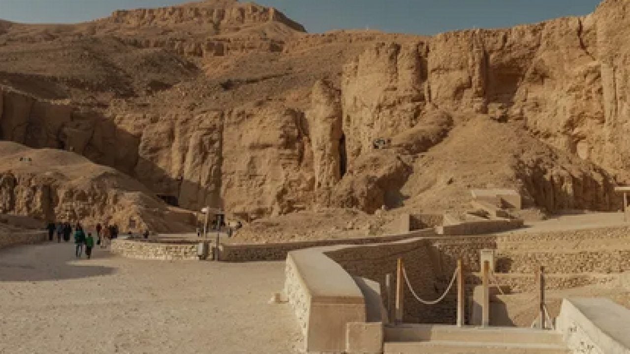 Foto - Mısır'da 20 yıldır kapalıydı! Yerin 14 metre altında müthiş keşif! Mezardan 3 bin 400 yıllık sır çıktı