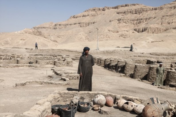 Foto - Mısır'da 3 bin yıllık şehir bulundu
