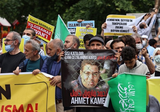Foto - Mısır'da bir skandal daha! Darbecilere tepki