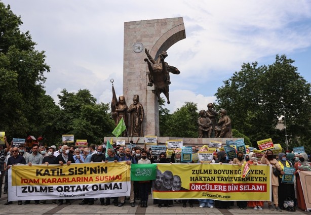 Mısır'da bir skandal daha! Darbecilere tepki