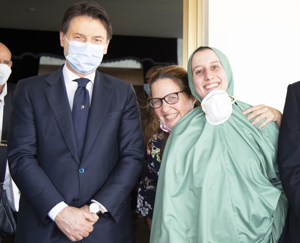 Foto - MİT tarafından kurtarılmıştı... Müslüman olup "Ayşe" adını alan İtalyan kadına çirkin saldırı