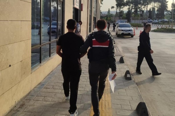 Foto - MİT’ten şafak baskını! DHKP-C’liler yataklarından alındı