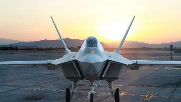 Foto - MMU KAAN, F-35’i solladı