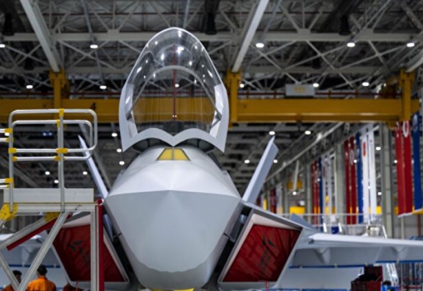 Foto - MMU KAAN, F-35’i solladı