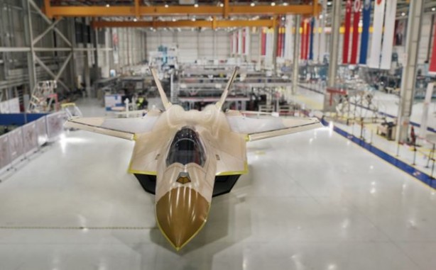 Foto - MMU KAAN, F-35’i solladı