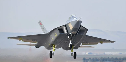 Foto - MMU Kaan'ın pilotundan aylar sonra herkesi şaşırtan itiraf: İlk uçuşta yatay stabilize hareketi oluştu