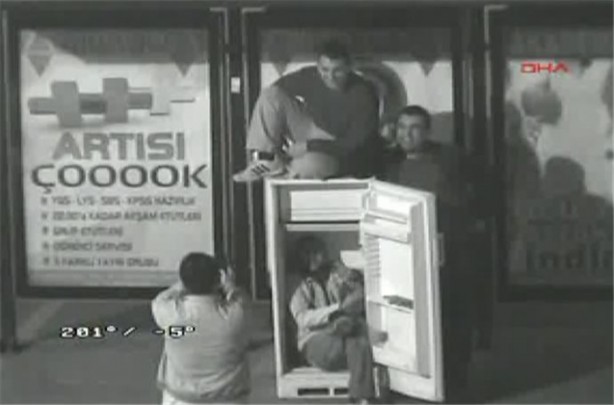 Foto - MOBESE'ye takılan sıra dışı anlar