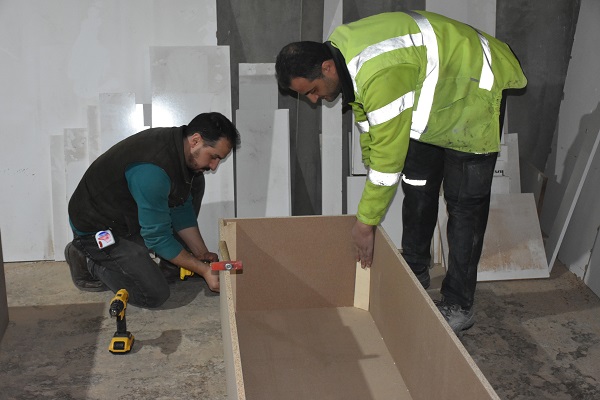 Foto - Mobilyacıların en zorlu mesaisi! Binlerce tabut hazırlandı