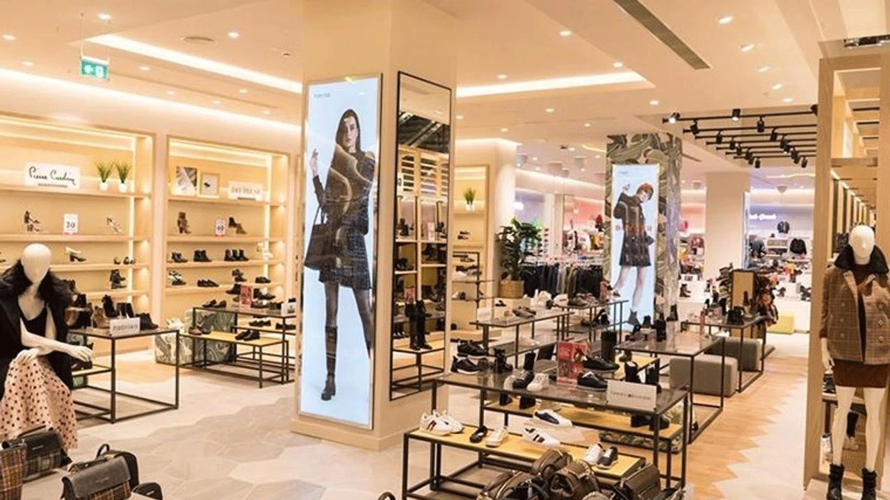 Foto - Moda devi iflas etti: Türkiye'de mağazaları vardı!!!