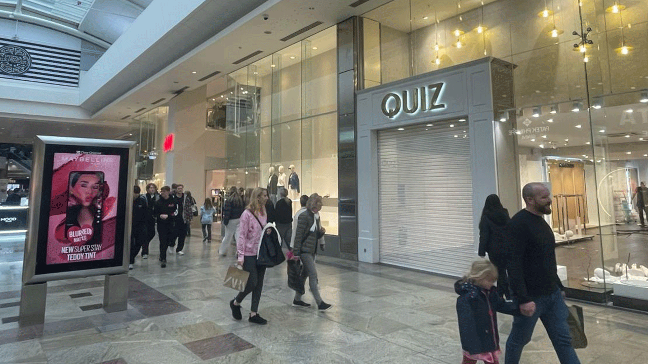 Foto - Moda devi iflas etti: Türkiye'de mağazaları vardı!!!