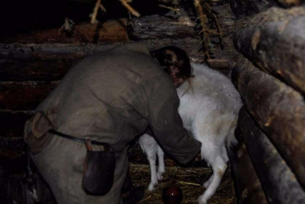 Foto - Modern hayatı ve teknolojiyi reddetti! Bakın nasıl yaşıyor...