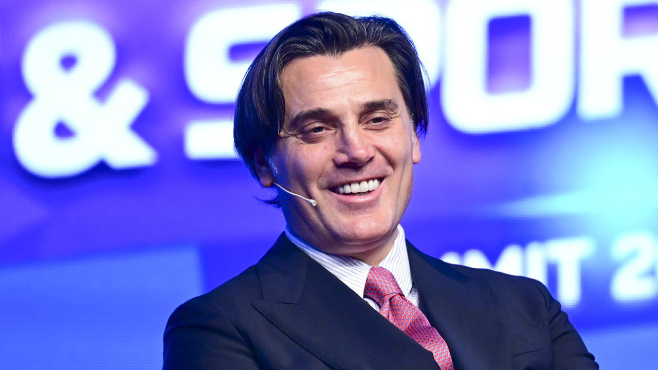 Foto - Montella her yolu deniyor ama! Böyle de olmaz ki! Büyük tepki var artık bu kararına… Yetti artık!