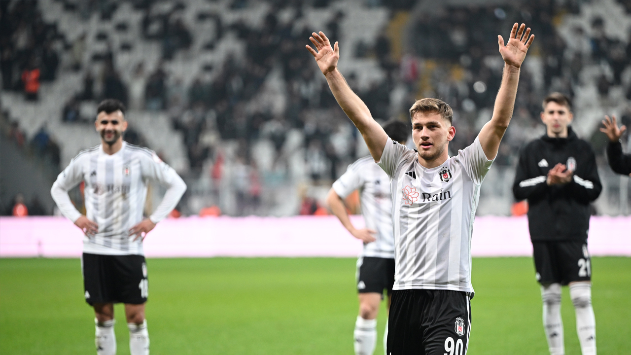 Foto - Montella her yolu deniyor ama! Böyle de olmaz ki! Büyük tepki var artık bu kararına… Yetti artık!