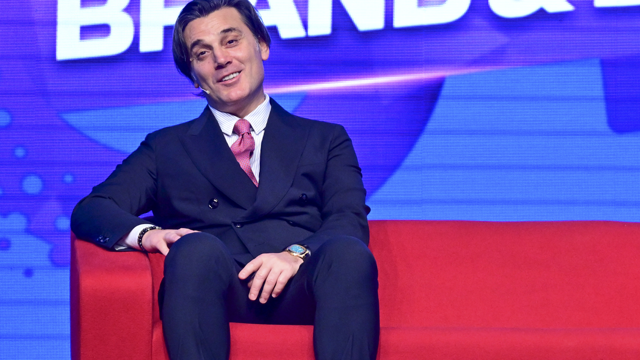 Foto - Montella her yolu deniyor ama! Böyle de olmaz ki! Büyük tepki var artık bu kararına… Yetti artık!