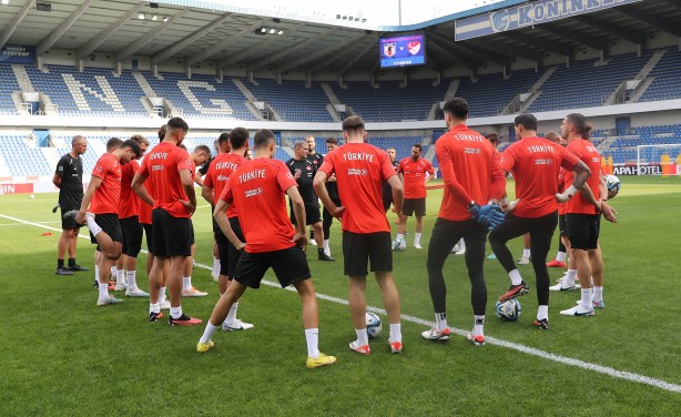Foto - Montella'dan Kuntz'a karşı milli maç hamlesi! Enteresan bir olay gibi karşımızda...