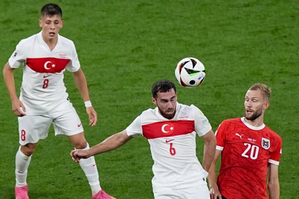 Foto - Montellaya ağır sözler söylemişti… Dev zafer sonrası Milli Takım paylaşımı yaptı! Mustafa Sandal'a tepki yağdı