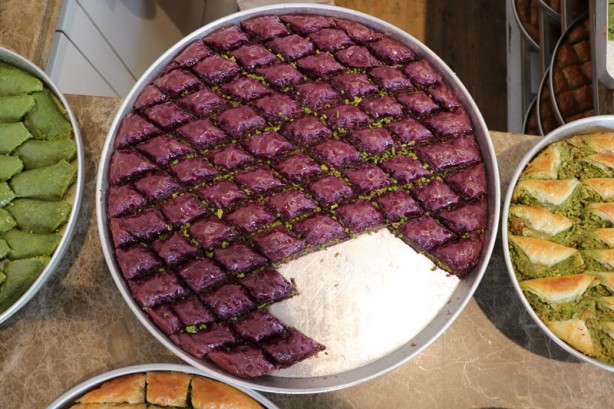 Foto - Mor baklava dikkat çekiyor! İşte içindekiler