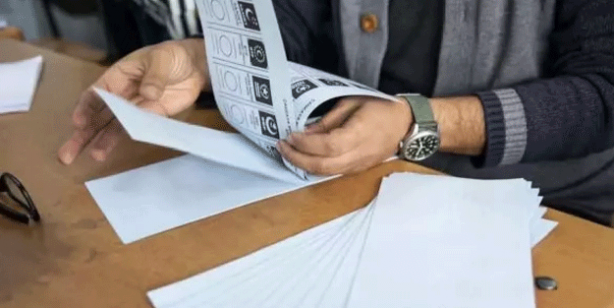 İşte ‘Sıfır’a abone partiler! Siyasi partiler çöplüğüne bir yolculuk