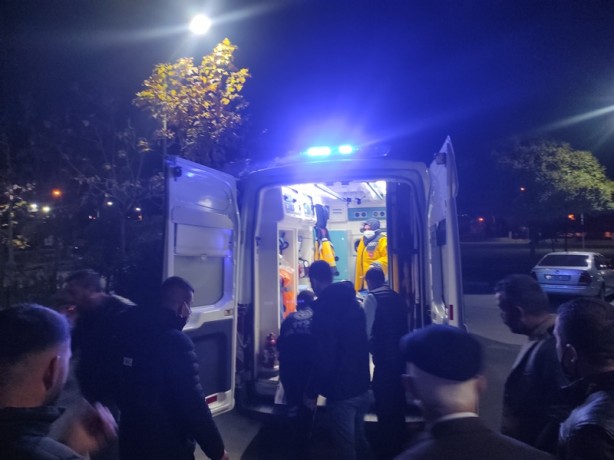 Foto - Motosiklet refüje devrildi