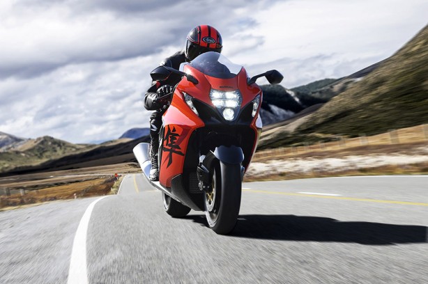 Foto - Motosiklet severlere müjde! Ödüllü marka 25. yıl özel modeliyle Türkiye yollarında! 