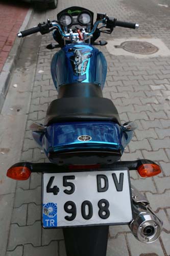 Foto - Motosikletini salona park ediyor! Türkiye'de sadece 1 tane var