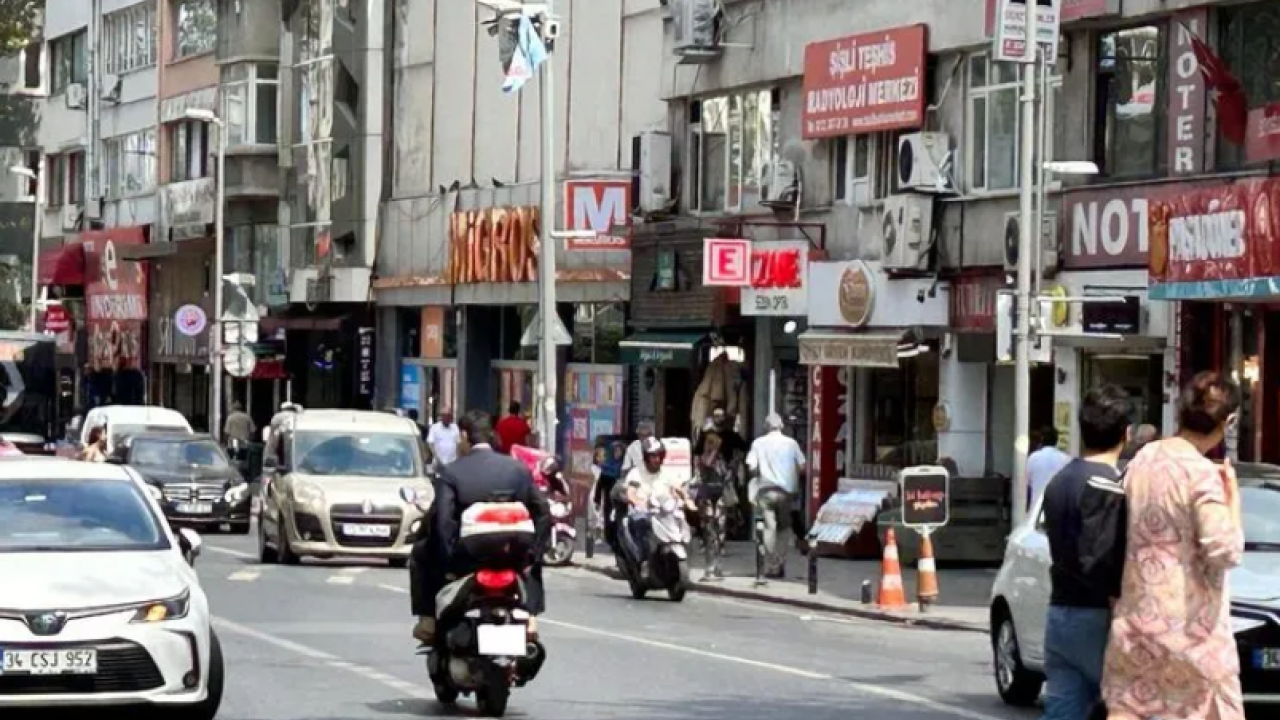 Foto - Motosikletler trafiği felç etti! Motosikletliler hiçbir kural tanımıyor mu?