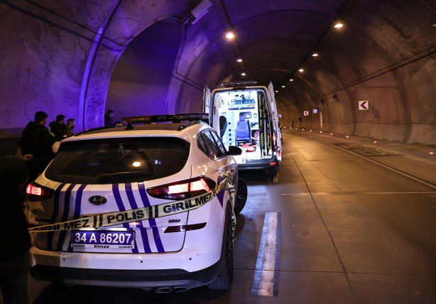 Foto - Motosikletli duvara girdi! Hayatını kaybetti